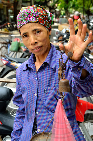 Lady Vendor, Ha Noi, Vietnam